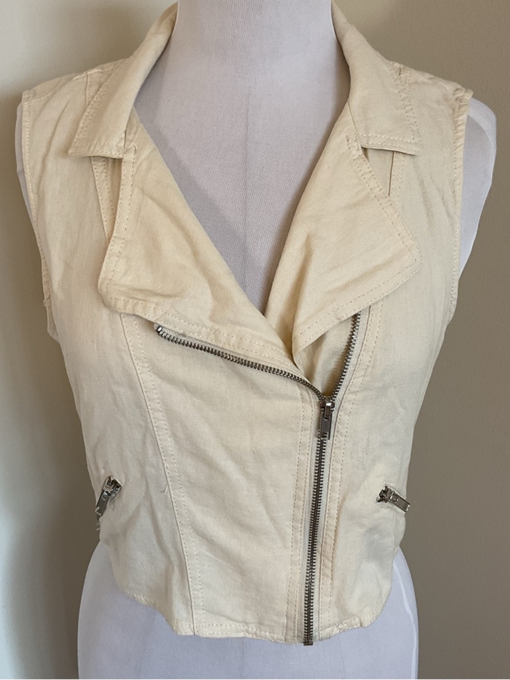 Body Central Cream Linen Blend Moto Vest Small Asymmetrical Zip Cropped - Picture 2 of 5